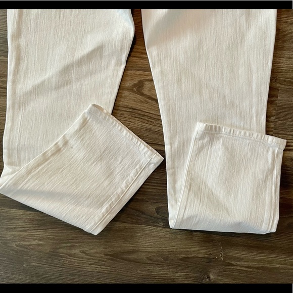 J. Crew Slim Broken In Boyfriend Jeans in 30T - Picture 9 of 9